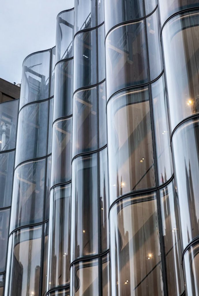 waveform glass facade,james carpenter design associates david sundberg